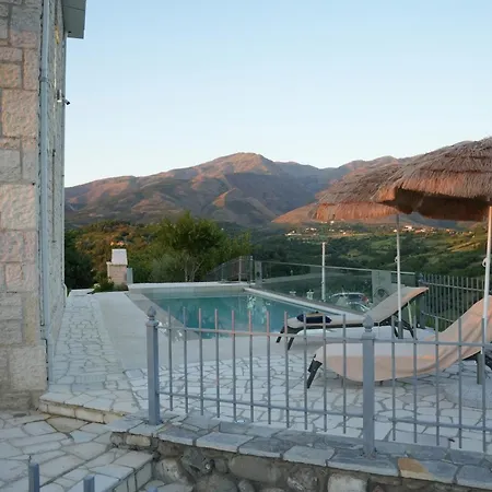 Syri Kryemates Villa